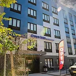 Days Inn By Wyndham Bronx Nyc